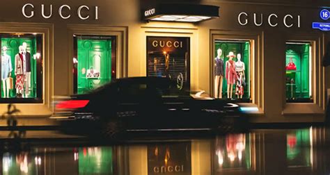 gucci casa di moda